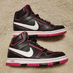 Nike Women's Air Prestige 3          High Top Sneakers